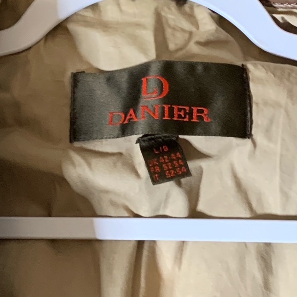 Danier Men’s Large Brown Leather Motorcycle Jacket - Picture 3 of 3